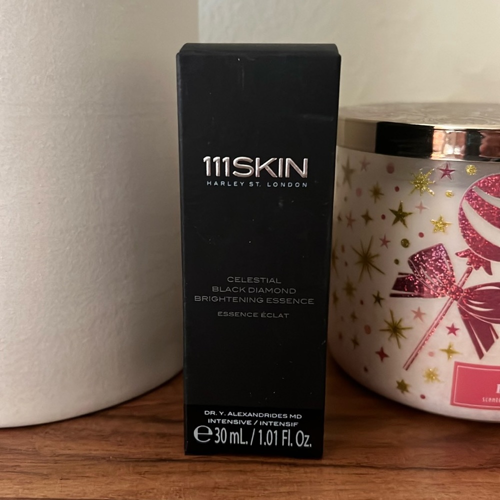 111SKIN Celestial Black Diamond Brightening Essence